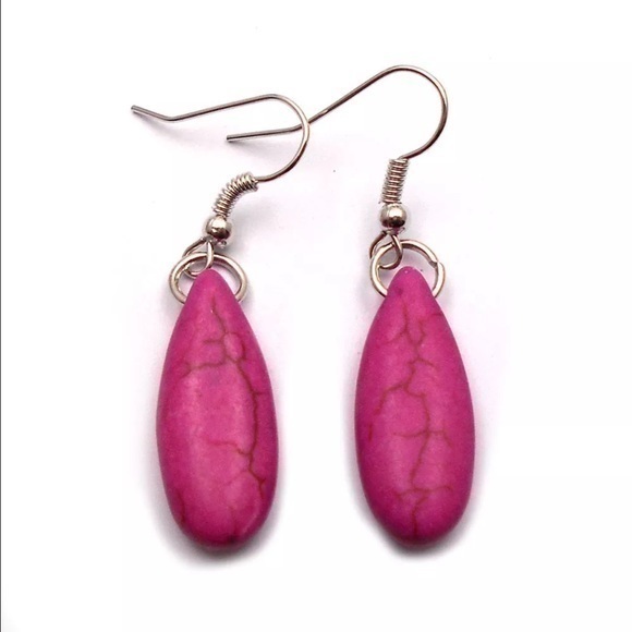Jewelry - 💖Beautiful Coral dangle earrings G2